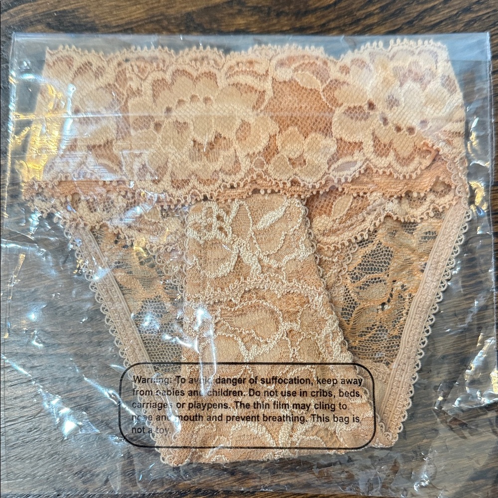 NWT Giapenta KAVALA THONG in Sand. XS - Picture 5 of 5